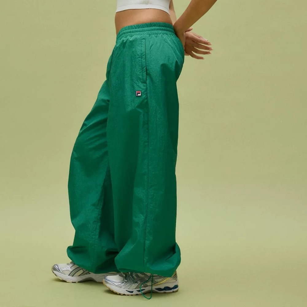 FILA X HAILEY BIEBER Crinkle Pant. Brand New. Size XS. Green. Oversized Wide Leg